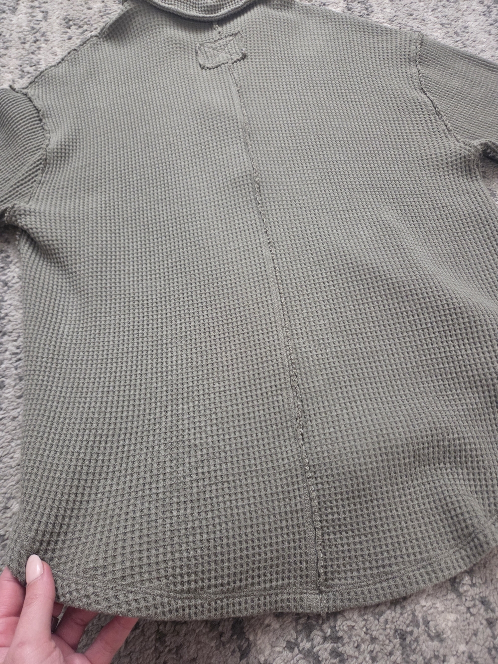 Aerie Size Small Oversized Moss Green V Neck Waffle-Knit Henley Polo Loose Fit - Picture 4 of 14